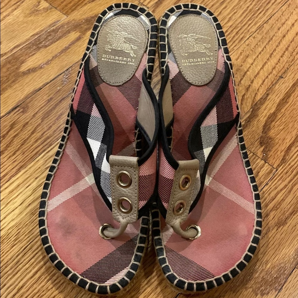 Burberry Espadrille Wedge Thong Sandal Size 39